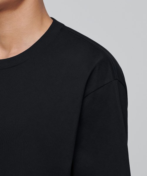 MUSINSA STANDARD（ムシンサスタンダード）の「ヘビーウェイトリラックスクルーネックTシャツ[ブラック]（Tシャツ/カットソー・メンズ・その他・SMALL/MEDIUM/LARGE/X-LARGE/XX-LARGE）」の2枚目の写真