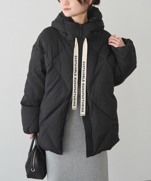 リサイクルダウンジップアップフードジャケット（ダウンジャケット