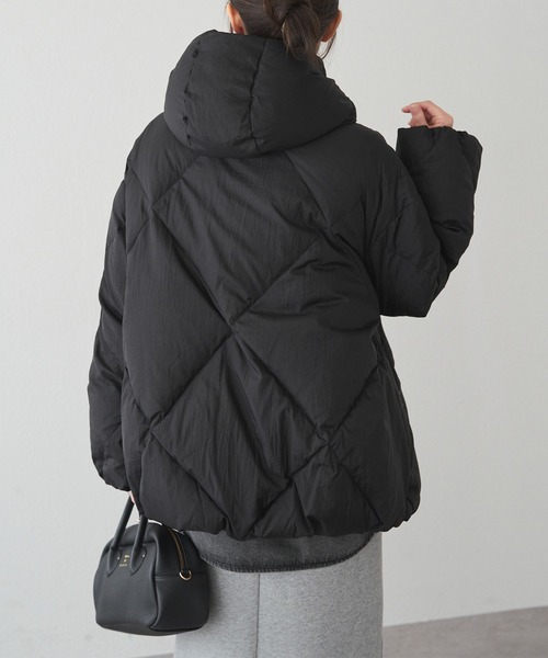 リサイクルダウンジップアップフードジャケット（ダウンジャケット