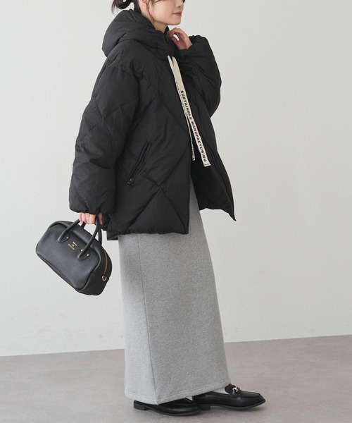 リサイクルダウンジップアップフードジャケット（ダウンジャケット