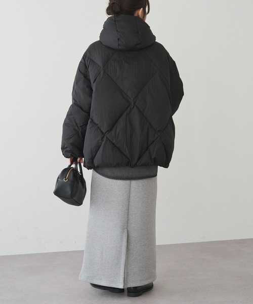 リサイクルダウンジップアップフードジャケット（ダウンジャケット