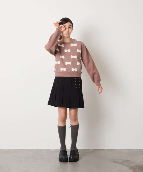 a.v.v（アーヴェヴェ）の「[120-160]【肌触りの良いもっちり素材/フェザーヤーンリボン/クロップド丈】リボンジャガードニット（ニット/セーター・キッズ・ダークインディゴブルー/ブラウン/ライトグレー・120/150/140/160/130）」の12枚目の写真