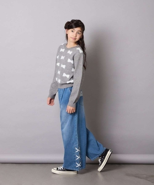 a.v.v（アーヴェヴェ）の「[120-160]【肌触りの良いもっちり素材/フェザーヤーンリボン/クロップド丈】リボンジャガードニット（ニット/セーター・キッズ・ダークインディゴブルー/ブラウン/ライトグレー・120/150/140/160/130）」の8枚目の写真