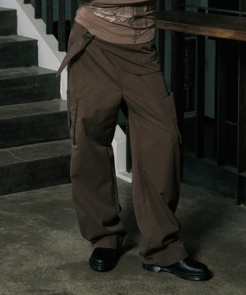 NYXX（エヌワイエックスエックス）の「2-PIECE BELT PANTS BROWN（その他パンツ・レディース・その他・SMALL/MEDIUM）」の3枚目の写真