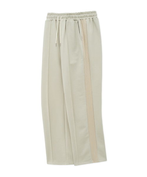 WEST GRAND BOULEVARD(ウエストグランドブルバード)の「ロードサイドヘビーウェイトスウェットピンタックトラックパンツWARM BEIGE(スウェットパンツ・メンズ・その他・SMALL/MEDIUM/LARGE)」の4枚目の写真
