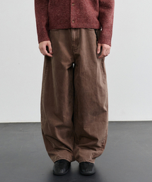 NOUN（ノウン）の「wide curved denim pants (brown)（デニムパンツ）」