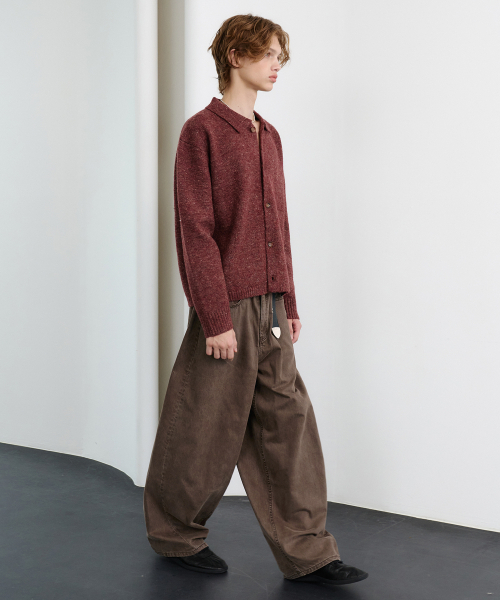 NOUN(ノウン)の「wide curved denim pants (brown)(デニムパンツ・メンズ・その他・0/1/2)」の4枚目の写真