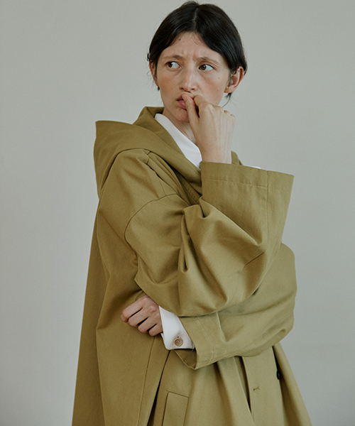 MALEN(マレン)の「ユニセックストレンチフードコートベージュ(トレンチコート・レディース・その他・LARGE/X-LARGE)」の2枚目の写真