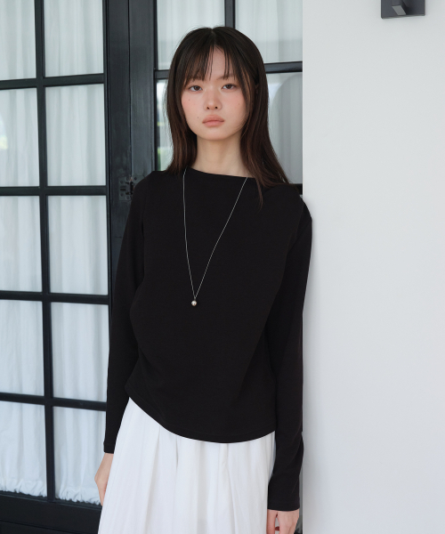 YUPPE（ヨッペ）の「SLIM BOAT T-SHIRT_BLACK（Tシャツ/カットソー・レディース・その他・ONE SIZE）」の2枚目の写真