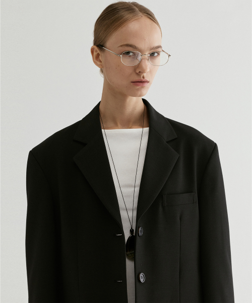 FROMWHERE(フロムウェア)の「Single Breasted Three-Button Jacket Black(テーラードジャケット・レディース・その他・FREE)」の3枚目の写真