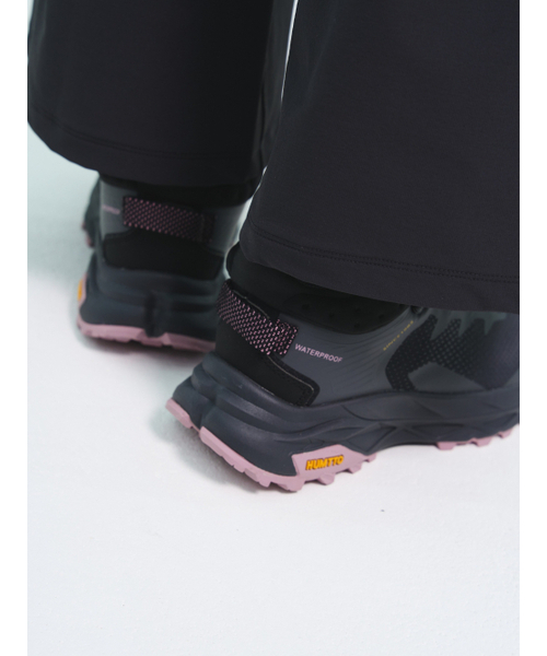 HUMTTO(ハムト)の「女性ミッド登山靴シエナMTX(その他シューズ・レディース・ブラック/ベージュ/ダークグレー・23cm/23.5cm/24cm/24.5cm/25cm)」の6枚目の写真