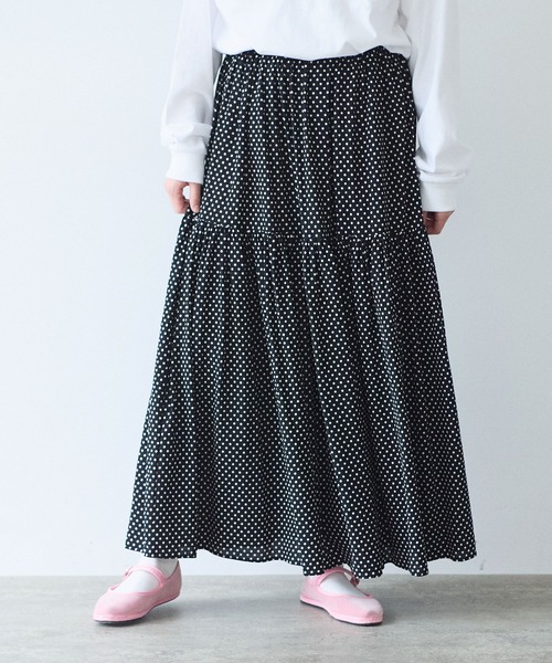 yuni（ユニ　）の「Rayon/Cupra/cotton print tiered スカート（スカート・レディース・ブラック系その他/ブラック系その他3/ブラック系その他2・FREE）」の2枚目の写真