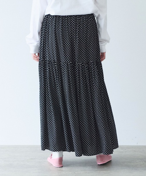 yuni（ユニ　）の「Rayon/Cupra/cotton print tiered スカート（スカート・レディース・ブラック系その他/ブラック系その他3/ブラック系その他2・FREE）」の17枚目の写真