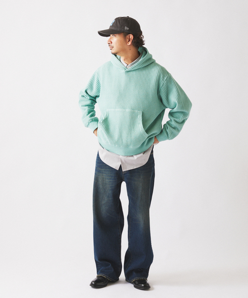 JOURNAL STANDARD relume（ジャーナルスタンダード　レリューム）の「ガーメントダイ ビッグワッフル パーカー（パーカー・メンズ・アイボリー/ライトグリーン/ブラックミックス・LARGE/MEDIUM）」の8枚目の写真