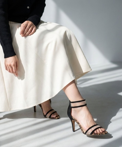 SEVEN TWELVE THIRTY（セヴントゥエルヴサーティー）の「チュールベルトサンダル（サンダル・レディース・ベージュ系その他/ブラック系その他・22cm/22.5cm/23cm/23.5cm/24cm/24.5cm）」の4枚目の写真