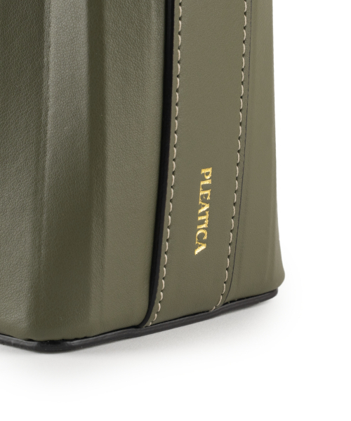 PLEATICA（プリティカ）の「Flaum Tote Bag OliveGreen（トートバッグ・レディース・その他・FREE）」の2枚目の写真