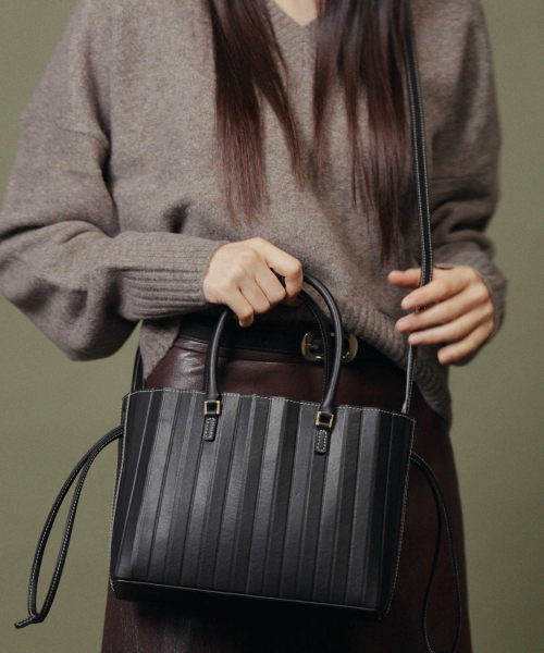 PLEATICA（プリティカ）の「Flaum Tote Bag OliveGreen（トートバッグ・レディース・その他・FREE）」の7枚目の写真