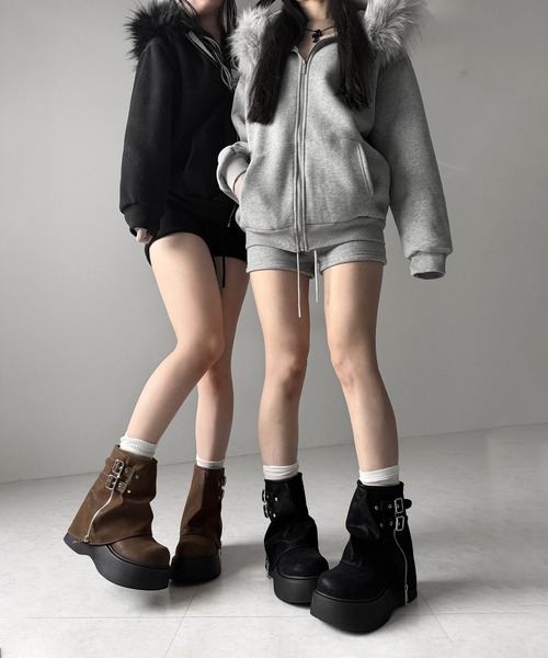 me+em select(ミームセレクト)の「【 2color 】ベルテッドヴィンテージ厚底カバーショートブーツ /belted vintage platform cover short boots(ブーツ・レディース・ブラック/ブラウン・38/39/37)」の9枚目の写真