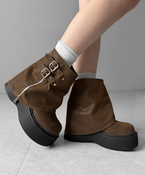 me+em select(ミームセレクト)の「【 2color 】ベルテッドヴィンテージ厚底カバーショートブーツ /belted vintage platform cover short boots(ブーツ・レディース・ブラック/ブラウン・38/39/37)」の15枚目の写真