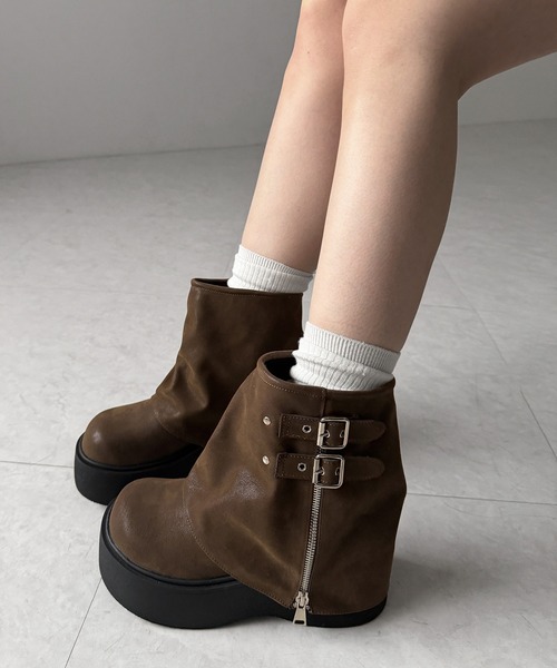me+em select(ミームセレクト)の「【 2color 】ベルテッドヴィンテージ厚底カバーショートブーツ /belted vintage platform cover short boots(ブーツ・レディース・ブラック/ブラウン・38/39/37)」の16枚目の写真