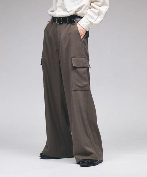 Adoon plain(アドーンプレーン)の「Wide-Leg Cargo Slacks / ワイドカーゴスラックス(スラックス・メンズ・ブラック/ブラウン・SMALL/MEDIUM/LARGE)」の7枚目の写真