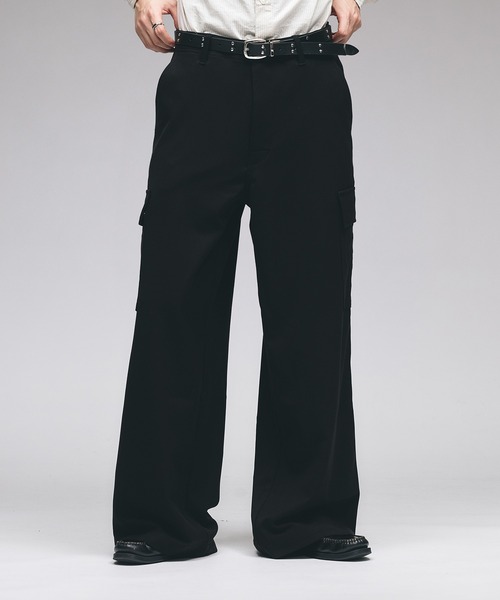 Adoon plain(アドーンプレーン)の「Wide-Leg Cargo Slacks / ワイドカーゴスラックス(スラックス・メンズ・ブラック/ブラウン・SMALL/MEDIUM/LARGE)」の17枚目の写真