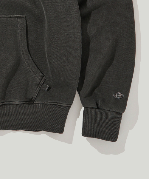EASTGATE(イーストゲート)の「ピグメントコンパクトフードパーカー チャコール(パーカー・レディース・その他・SMALL/MEDIUM/LARGE/X-LARGE)」の8枚目の写真