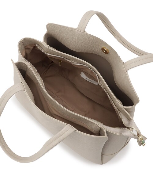 ITS'DEMO（イッツデモ）の「＜楽もち＞軽量PU三層A4トート（トートバッグ・レディース・ライトグレー/ブラウン系/ブラック・00）」の4枚目の写真