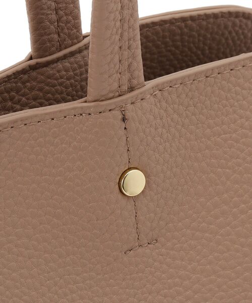 ITS'DEMO（イッツデモ）の「＜楽もち＞軽量PU三層A4トート（トートバッグ・レディース・ライトグレー/ブラウン系/ブラック・00）」の10枚目の写真