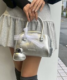 continuer de NICE CLAUP（コンティニューデナイスクラップ）の「レースリボン×チャームショルダー（ショルダーバッグ）」