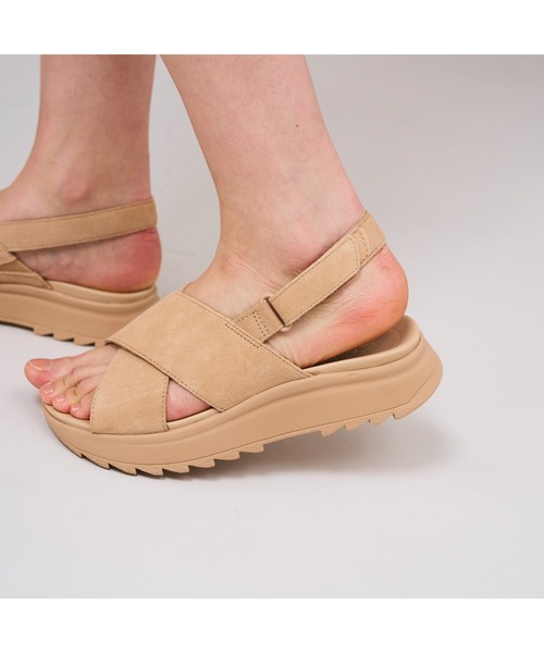 Clarks(クラークス)の「DashLite Wish / ダッシュライトウィッシュ (ベージュスエード)(サンダル・レディース・ベージュ・UK6/UK5.5/UK5/UK4.5/UK4/UK3.5/UK3)」の18枚目の写真