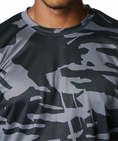 UNDER ARMOUR(アンダーアーマー)の「UAテック ノベルティ ロングスリーブ クルーネック Tシャツ(ベースボール/メンズ)(Tシャツ/カットソー・メンズ・ブラック・M/S/L/XL/3XL/2XL)」の4枚目の写真