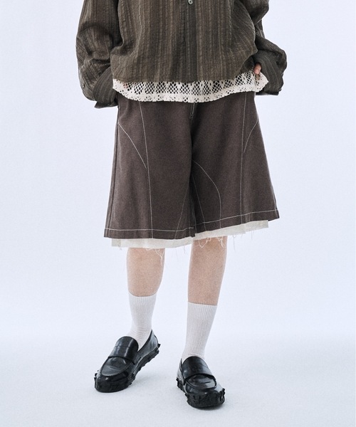 PHILTHEORY(フィルセオリー)の「Layered shorts pants / レイヤードショーツパンツ(その他パンツ・メンズ・グレイッシュベージュ/ブラック・3/2/1)」の2枚目の写真
