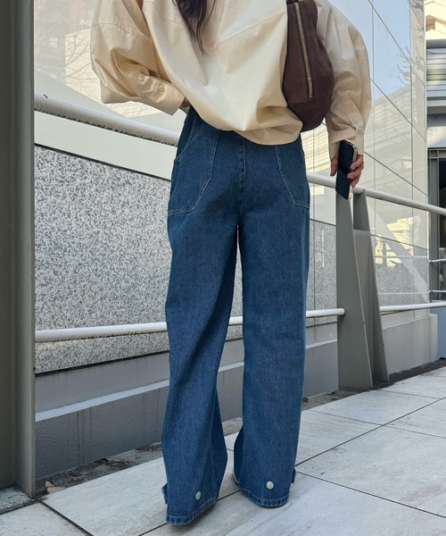 WILLFULLY(ウィルフリー)の「hem adjust center seam broach denim PT(デニムパンツ・レディース・ブルー/ライトブルー・M/S)」の13枚目の写真