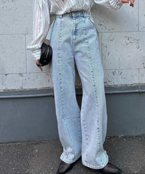 WILLFULLY(ウィルフリー)の「hem adjust center seam broach denim PT(デニムパンツ・レディース・ブルー/ライトブルー・M/S)」の17枚目の写真