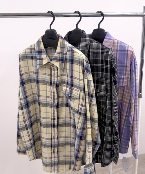 CLOTHY（クロシィ）の「【ラフに着たい、オーバーサイズ】BIGチェックシャツ（シャツ/ブラウス・レディース・パープル/ベージュ/ブラック・FREE）」の8枚目の写真