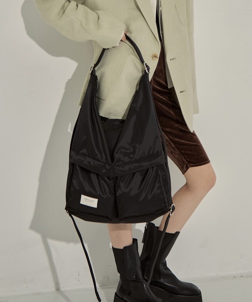 beautiful people（ビューティフルピープル）の「【beautiful people/ビューティフルピープル】《STUDIOUS別注》《新型》3WAYナイロンショルダーバッグ（ショルダーバッグ・レディース・ブラック・FREE）」の12枚目の写真
