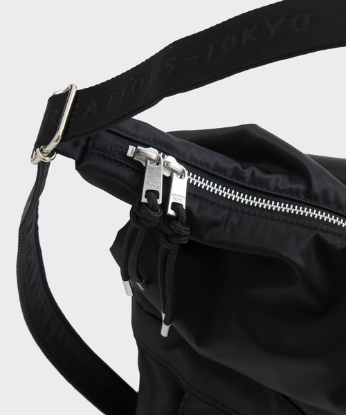 beautiful people（ビューティフルピープル）の「【beautiful people/ビューティフルピープル】《STUDIOUS別注》《新型》3WAYナイロンショルダーバッグ（ショルダーバッグ・レディース・ブラック・FREE）」の17枚目の写真