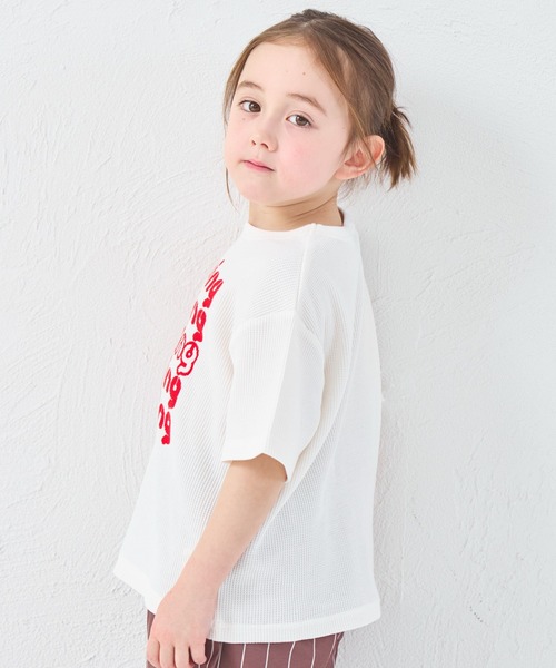 pairmanon(ペアマノン)の「【さらっとワッフル】ユニセックス 配色ロゴ 半袖Tシャツ(Tシャツ/カットソー・キッズ・ライトイエロー/ピンク/ホワイト・90/100/110/120/130/140/150)」の4枚目の写真