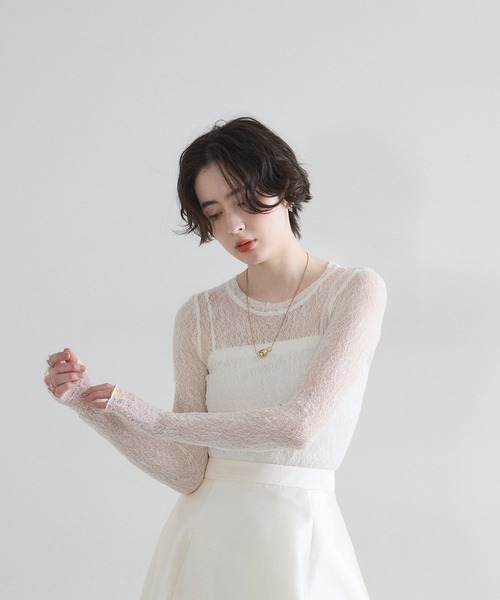 &. NOSTALGIA(アンドドットノスタルジア)の「クルーネックストレッチレーストップス(Tシャツ/カットソー・レディース・オフホワイト/ブラック・FREE)」の6枚目の写真