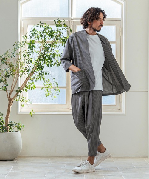 Magine（マージン）の「mj11379- Pinstripe TR Stretch Lapel Less Relax Fit Seven Sleeve Jacket 7分袖ラペルレスジャケット(MGN-261-006)（ノーカラージャケット・メンズ・ブラック/グレイッシュベージュ/ミックスグレー・48/46/44）」の7枚目の写真