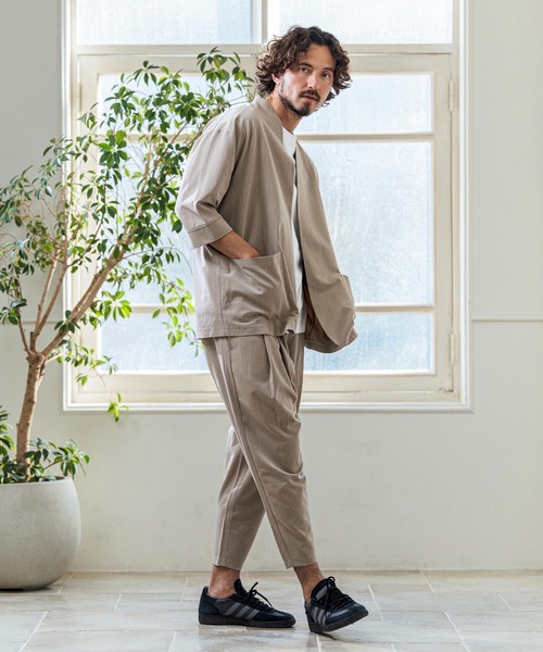 Magine（マージン）の「mj11379- Pinstripe TR Stretch Lapel Less Relax Fit Seven Sleeve Jacket 7分袖ラペルレスジャケット(MGN-261-006)（ノーカラージャケット・メンズ・ブラック/グレイッシュベージュ/ミックスグレー・48/46/44）」の12枚目の写真