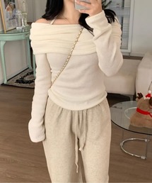 オフショルプルオーバー