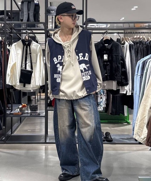 niko and...(ニコアンド)の「カレッジロゴリバーシブルベスト(ベスト・メンズ・ネイビー/グリーン/ブラック・MEDIUM/LARGE)」の18枚目の写真