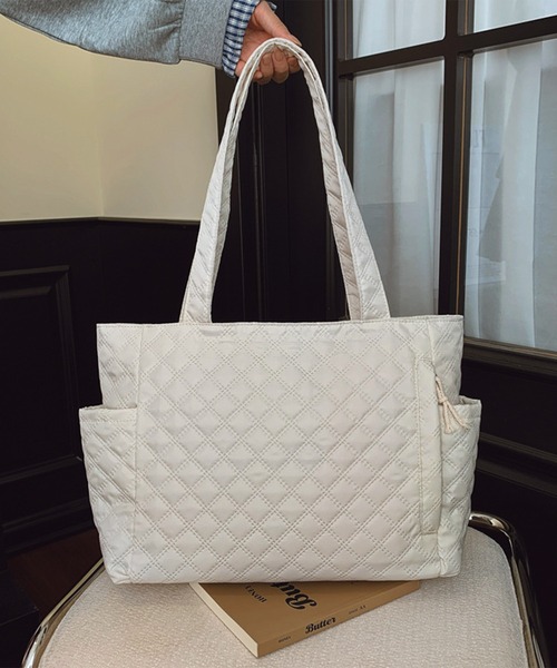 Lace Ladies(レースレディース)の「キルティング サイドポケット トート型 ショルダー バッグ(トートバッグ・レディース・ブルー/ブラック/ベージュ/ホワイト・FREE)」の9枚目の写真