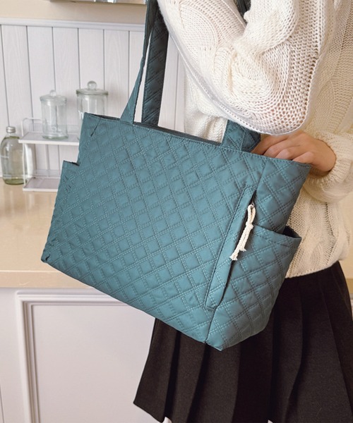 Lace Ladies(レースレディース)の「キルティング サイドポケット トート型 ショルダー バッグ(トートバッグ・レディース・ブルー/ブラック/ベージュ/ホワイト・FREE)」の12枚目の写真
