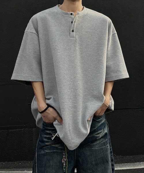 Ressaca(レサーカ)の「オーバーサイズヘンリーネックTシャツ(Tシャツ/カットソー・メンズ・ブラック/ホワイト/グレー・L/M/XL)」の8枚目の写真
