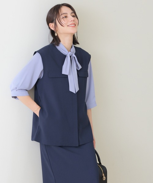 GLACIER lusso(グラシアルッソ)の「6分袖ボウタイブラウス(シャツ/ブラウス・レディース・ネイビー/アイボリー/グレイッシュベージュ/グレイッシュブルー・L/LL/M/S)」の15枚目の写真