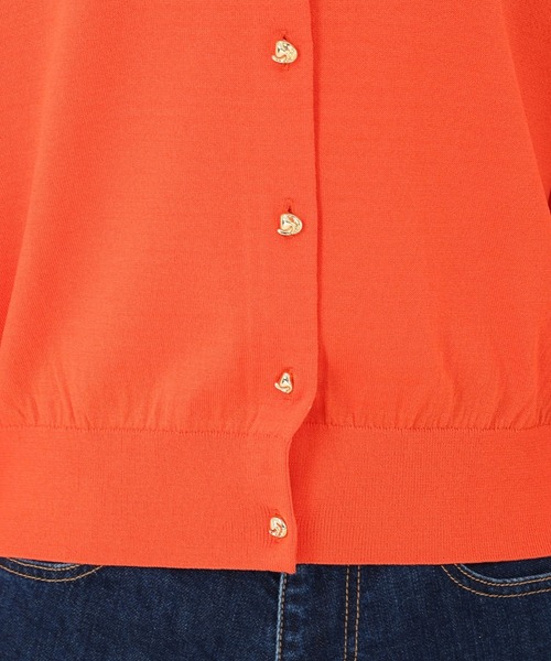 STRAWBERRY-FIELDS（ストロベリーフィールズ）の「サラフィール_変形メタル釦カーディガン（カーディガン/ボレロ・レディース・オフホワイト/ブラック/ネイビー/オレンジ・2）」の12枚目の写真