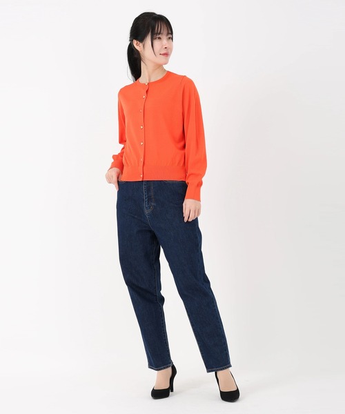 STRAWBERRY-FIELDS（ストロベリーフィールズ）の「サラフィール_変形メタル釦カーディガン（カーディガン/ボレロ・レディース・オフホワイト/ブラック/ネイビー/オレンジ・2）」の14枚目の写真